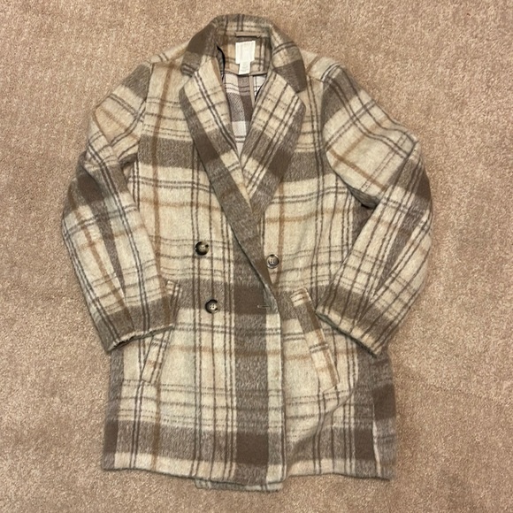 H&M Jackets & Blazers - Tan Trench Coat